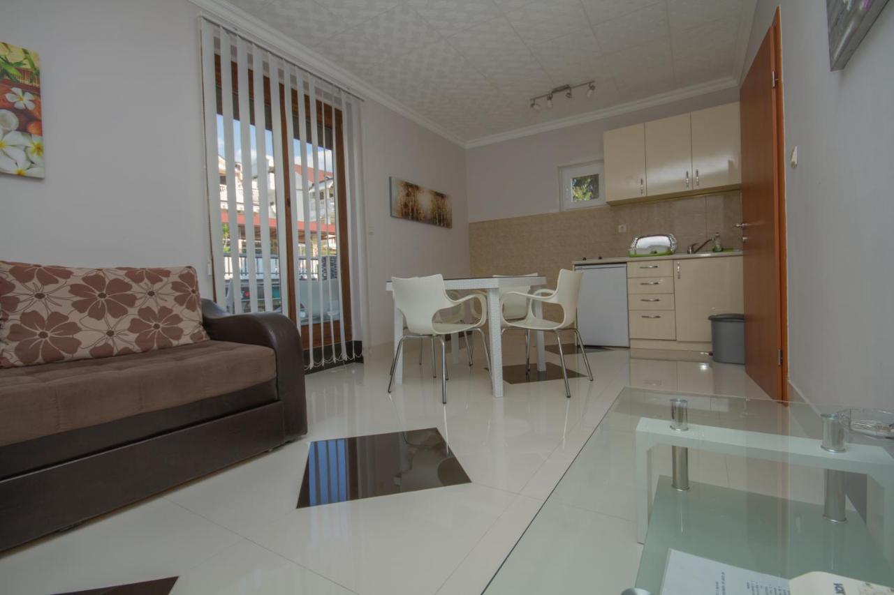 Apartmani Milena Херцег Нови Екстериор снимка